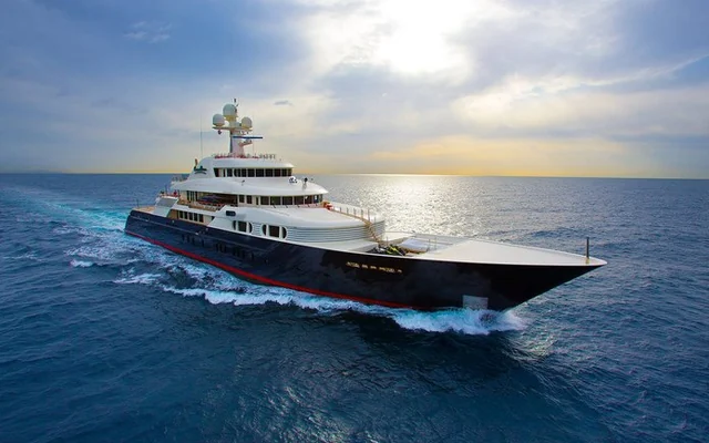 COCOA BEAN - superyacht for week charter
