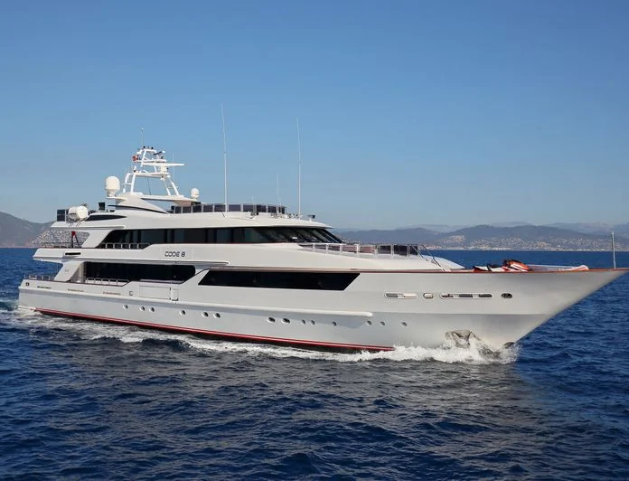 CODE 8 - photo 1, CODE 8 yacht charter