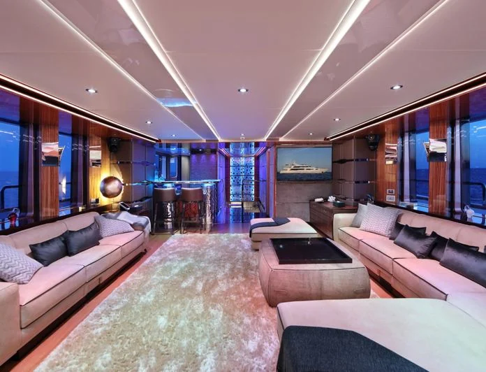 CODE 8 - photo 4, CODE 8 yacht charter