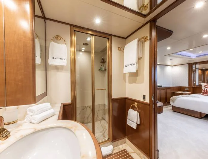 COME PRIMA - photo 4, COME PRIMA yacht charter