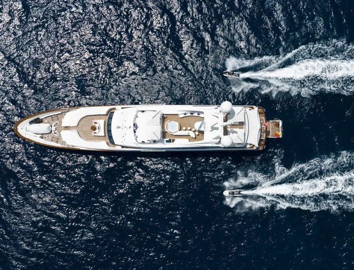 COME PRIMA - photo 11, COME PRIMA yacht charter