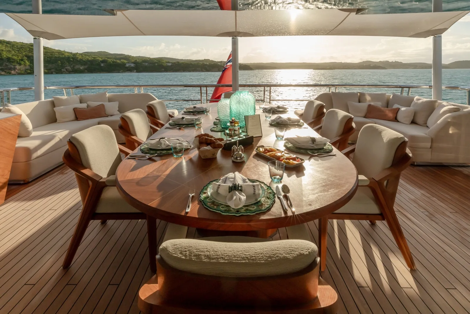 COME TOGETHER - photo 10 yacht charter Cannes