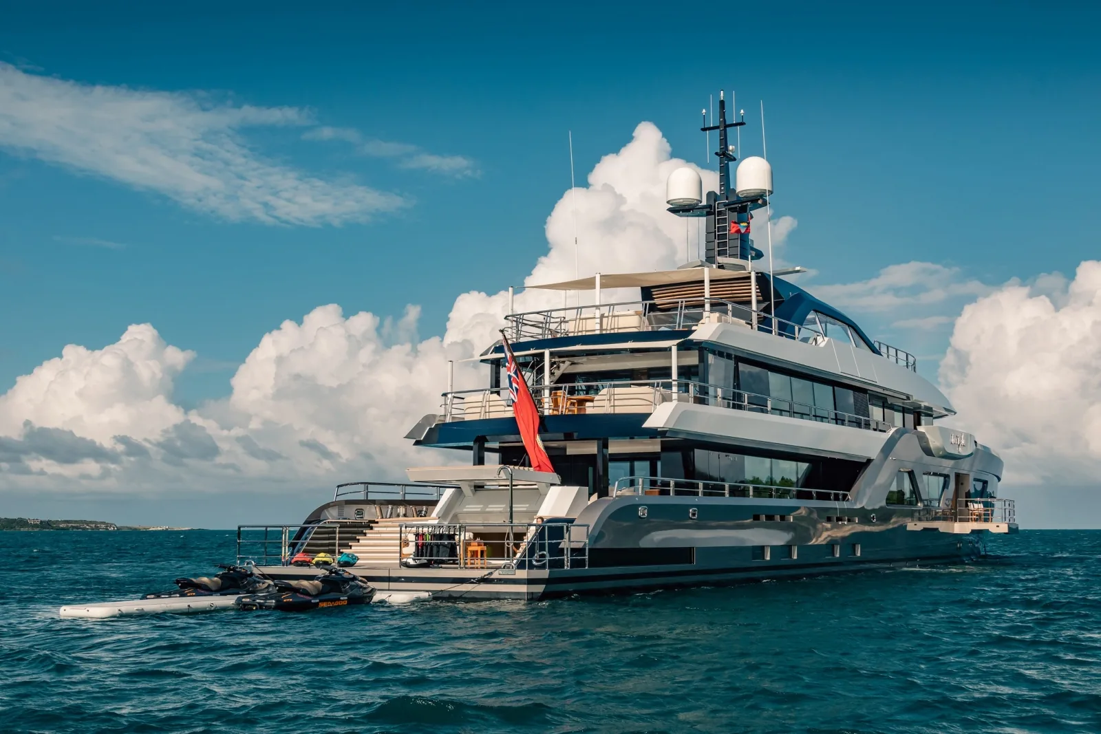 COME TOGETHER - photo 45 yacht charter Cannes
