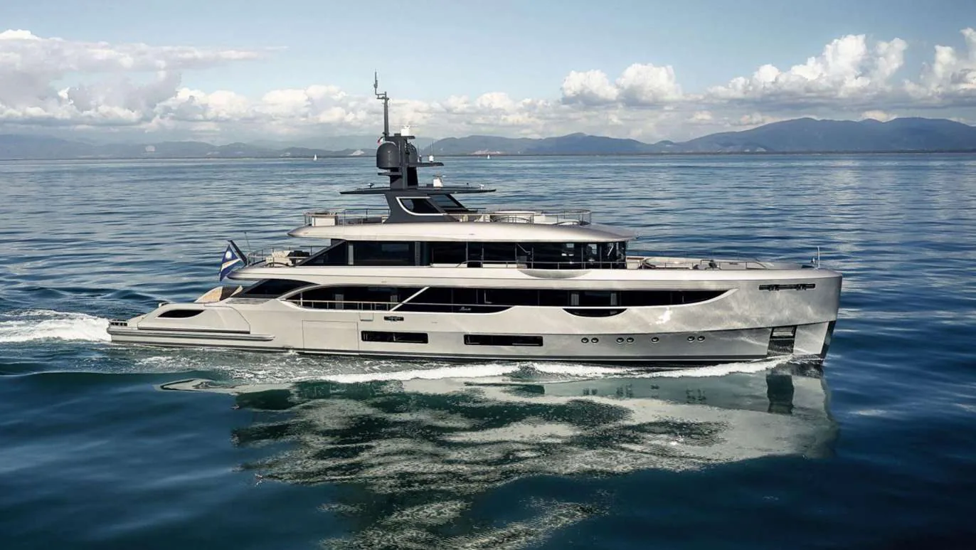 Cosmico - photo 1 yacht charter Cannes