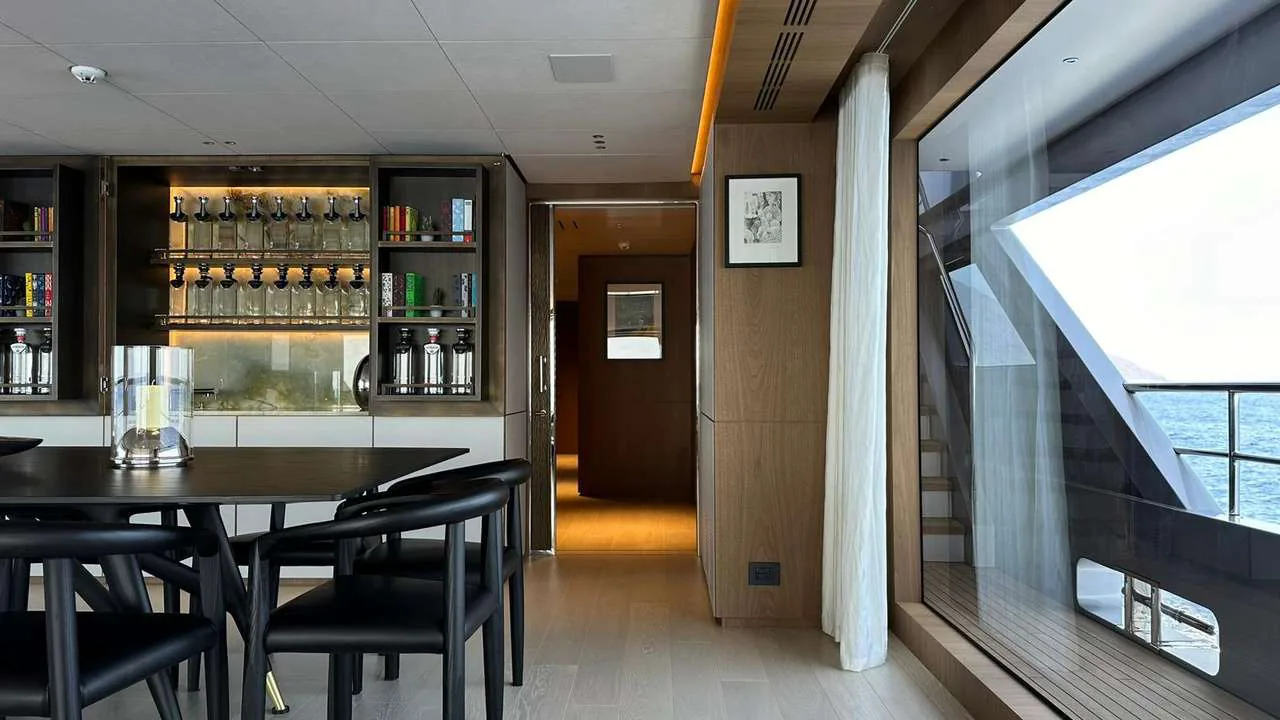 Cosmico - photo 20 yacht charter Cannes