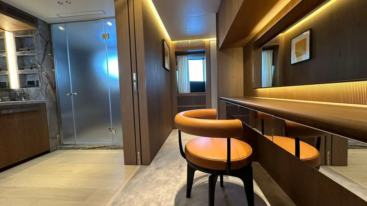 Cosmico - photo 33 yacht charter Cannes
