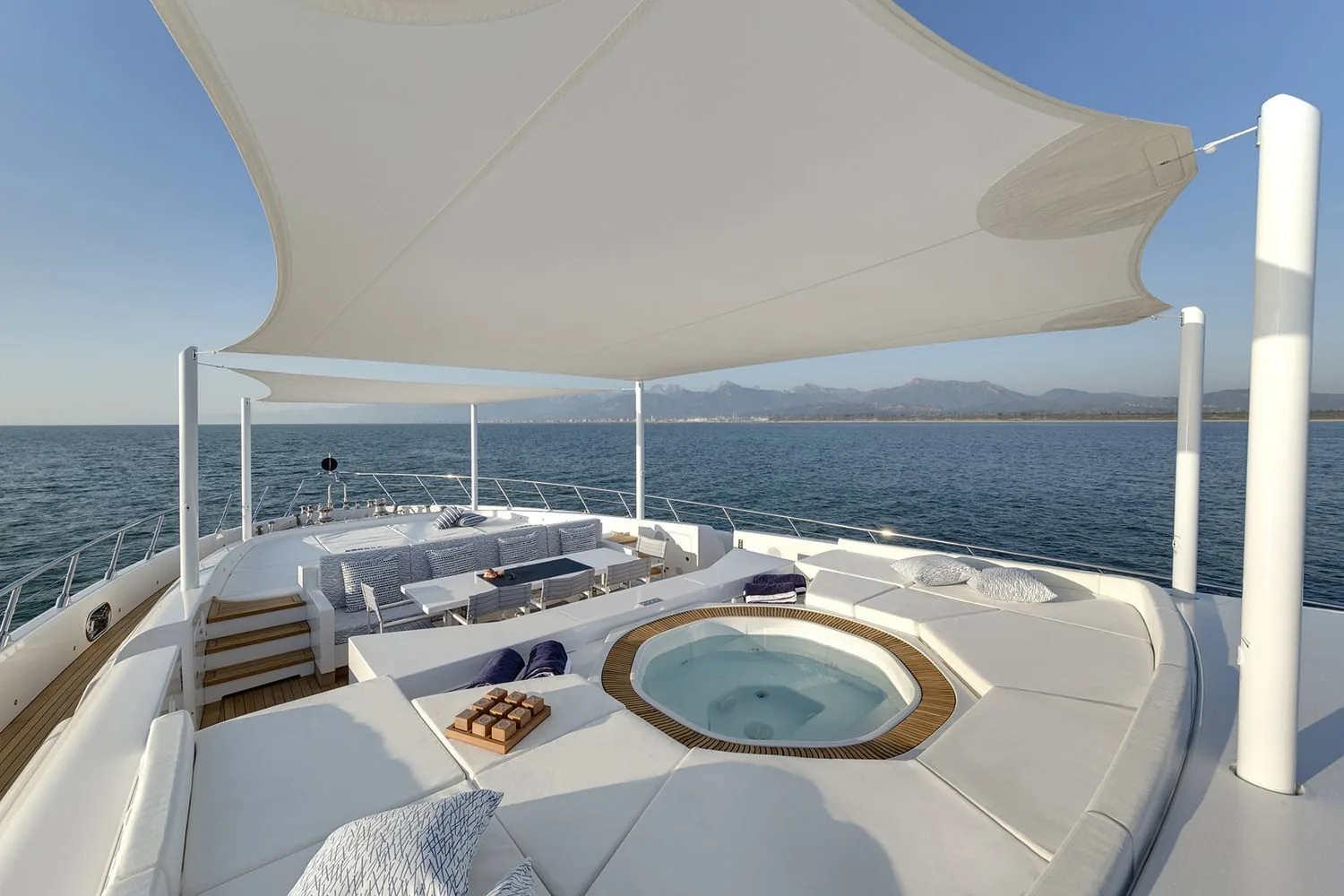 DA VINCI - photo 5 yacht charter Cannes