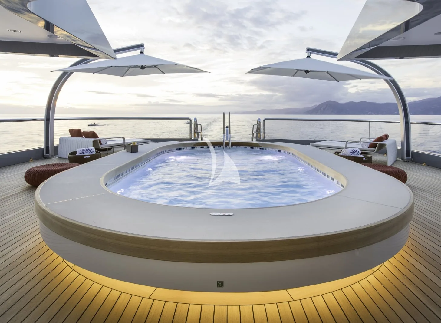 DAR - photo 7 yacht charter Cannes