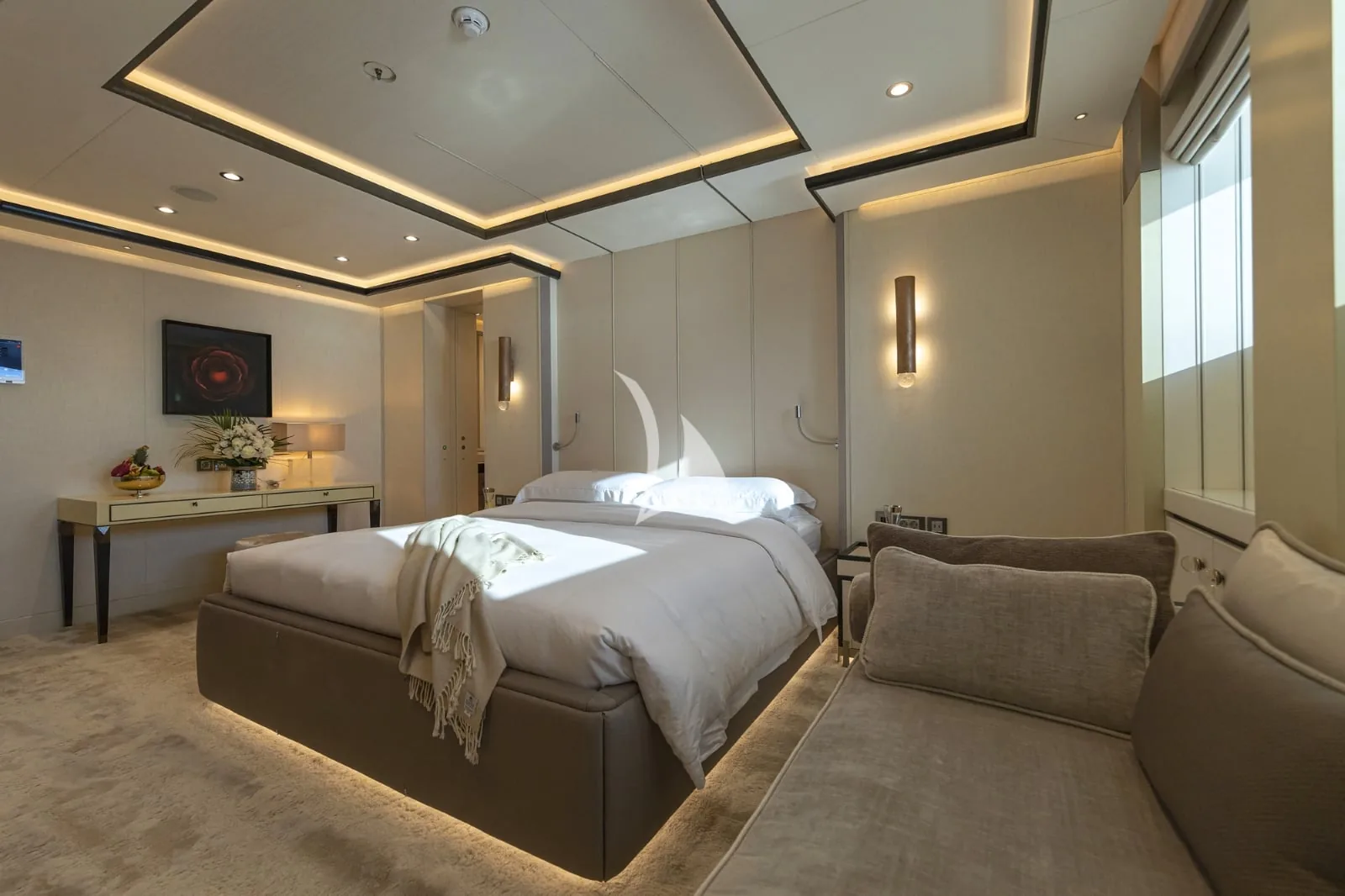 DAR - photo 46 yacht charter Cannes