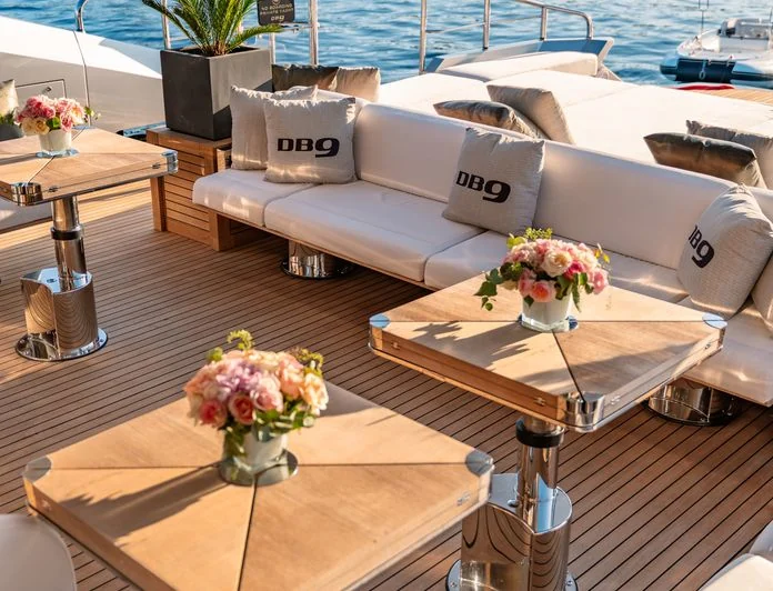 DB9 - photo 11, DB9 yacht charter
