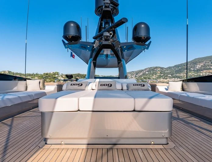 DB9 - photo 14, DB9 yacht charter