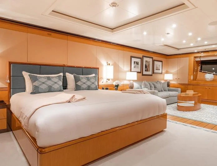 DEEP BLUE - photo 4, DEEP BLUE yacht charter