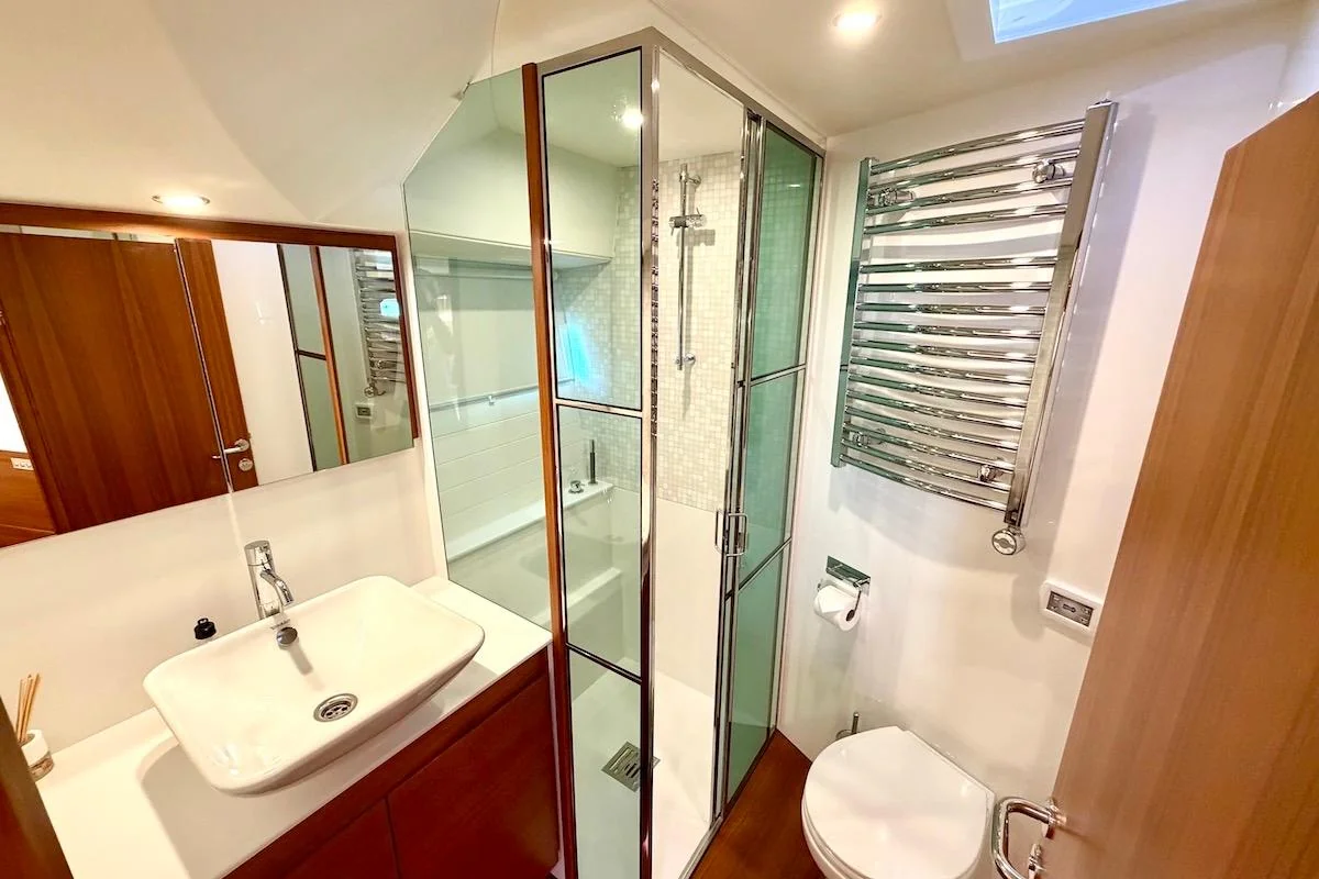 Delta 60 Open - photo 6 yacht charter Cannes