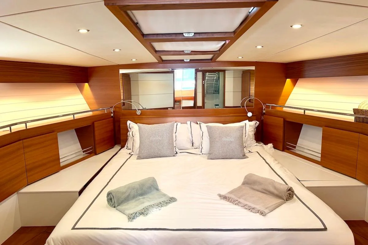 Delta 60 Open - photo 23 yacht charter Cannes
