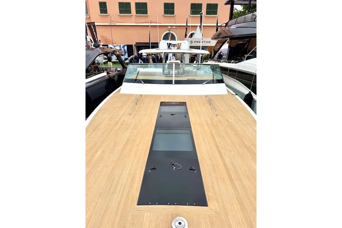 Delta 60 Open - photo 29 yacht charter Cannes