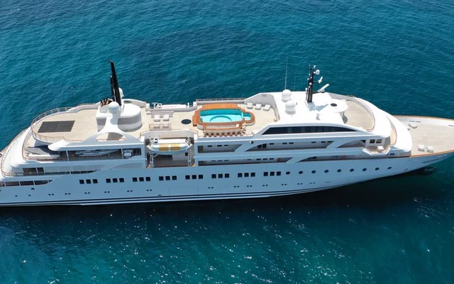 DREAM - superyacht for week charter