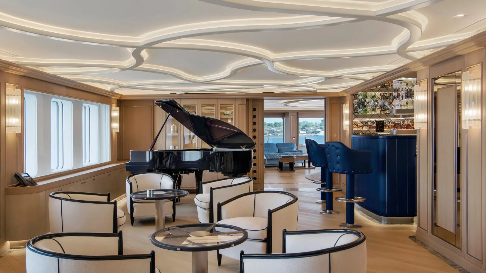 DREAM - photo 9 yacht charter Cannes
