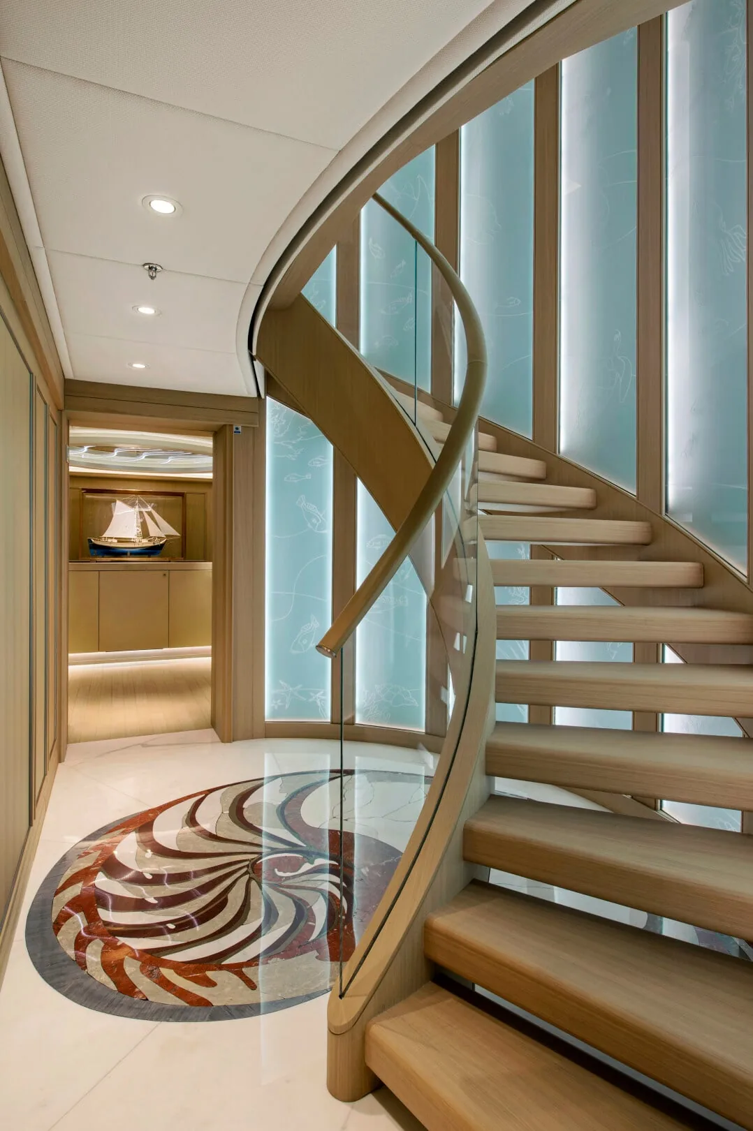 DREAM - photo 15 yacht charter Cannes