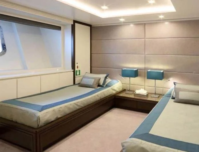 EGO - photo 7, EGO yacht charter
