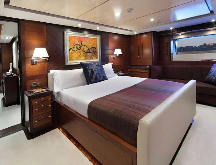 FAVOURITE CHILD - photo 6, FAVOURITE CHILD yacht charter