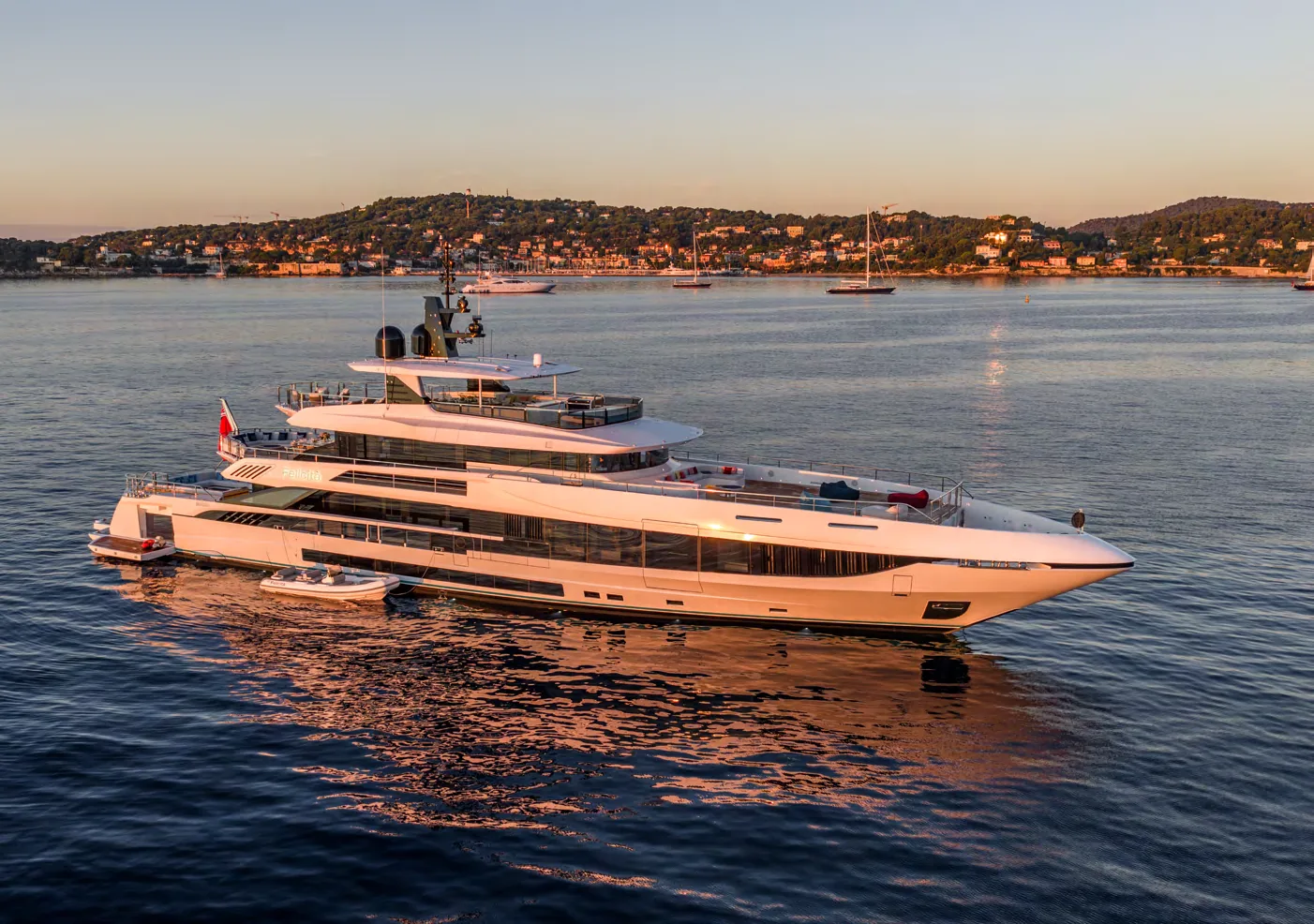 Felicita - photo 1 yacht charter Cannes