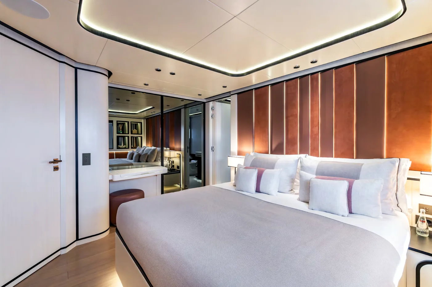 Felicita - photo 21 yacht charter Cannes