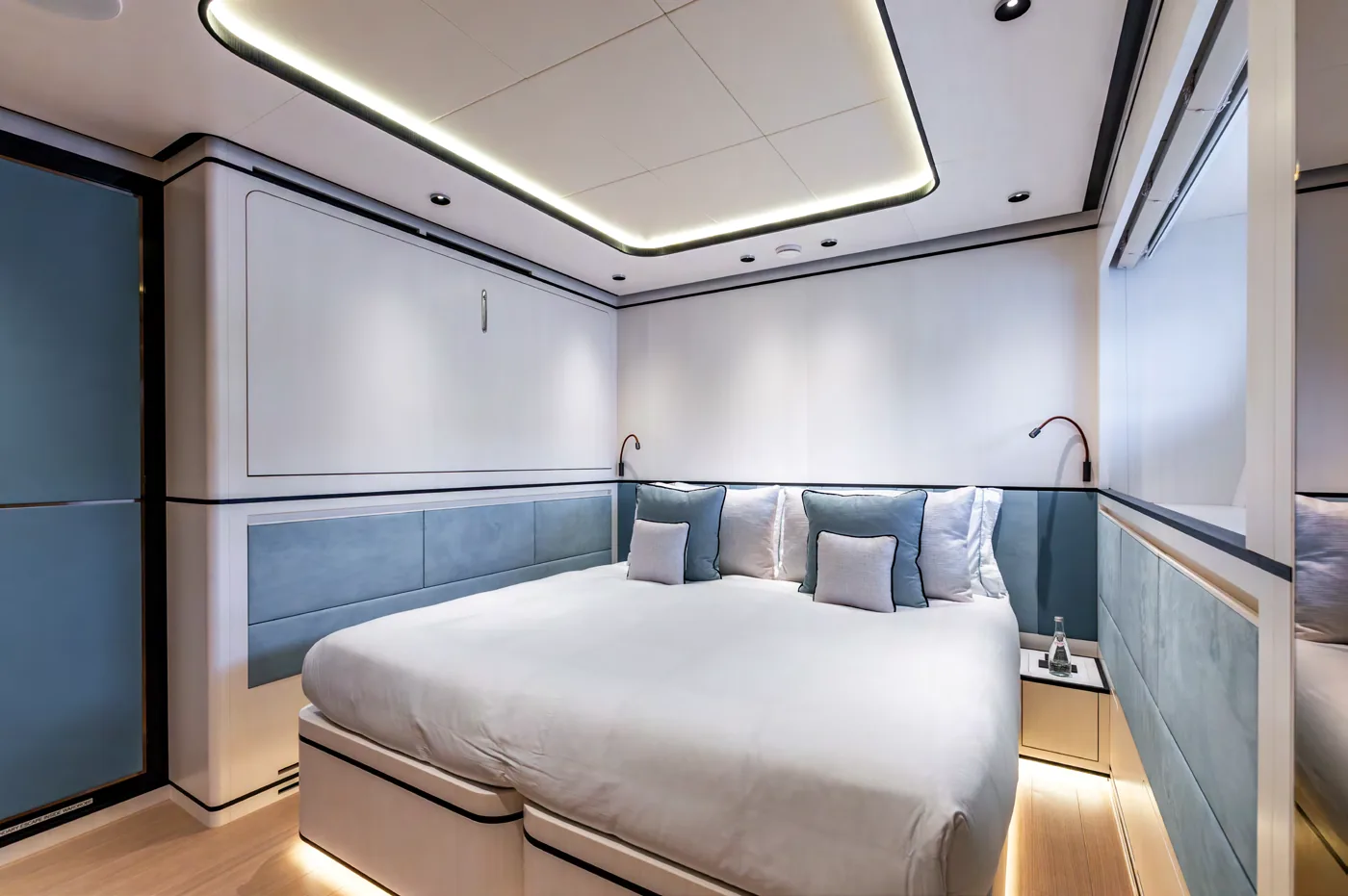Felicita - photo 25 yacht charter Cannes