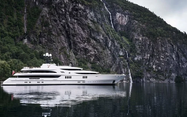 FIREBIRD - superyacht for week charter