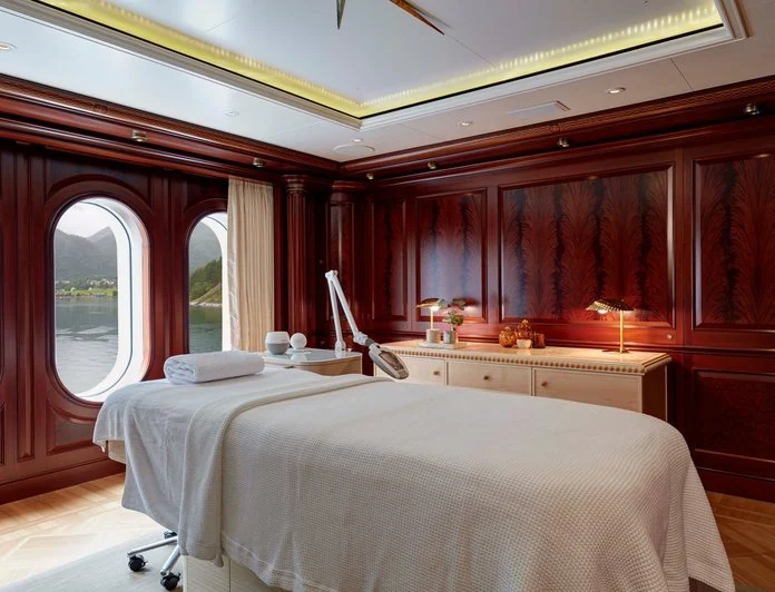FIREBIRD - photo 10, FIREBIRD yacht charter