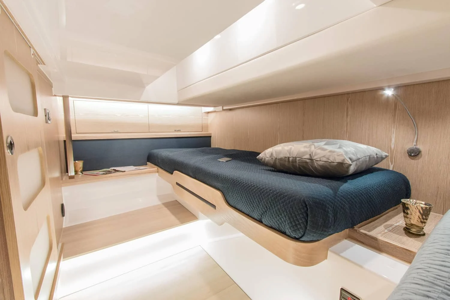 Fjord 44 Open - photo 19 yacht charter Cannes