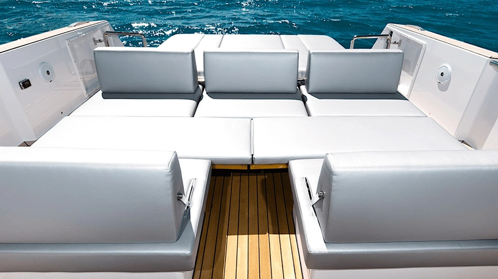 Fjord 52 Open - photo 8 yacht charter Cannes