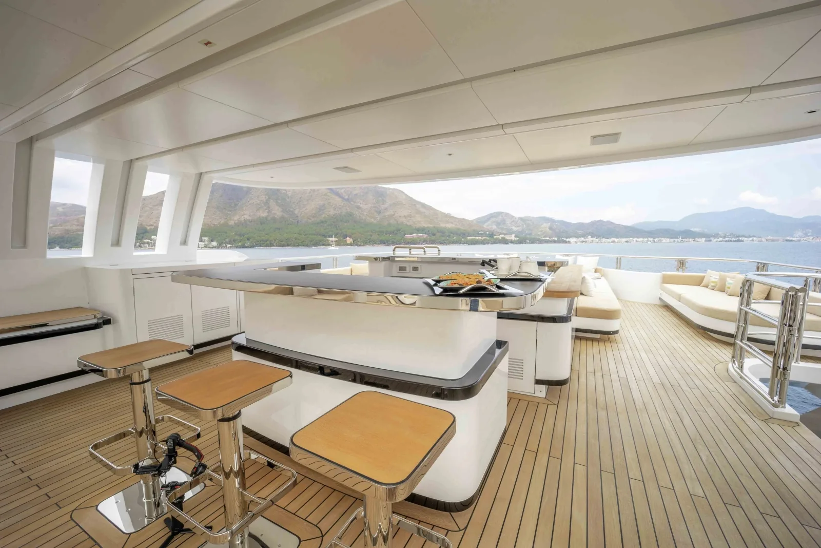 FORTUNA - photo 6 yacht charter Cannes