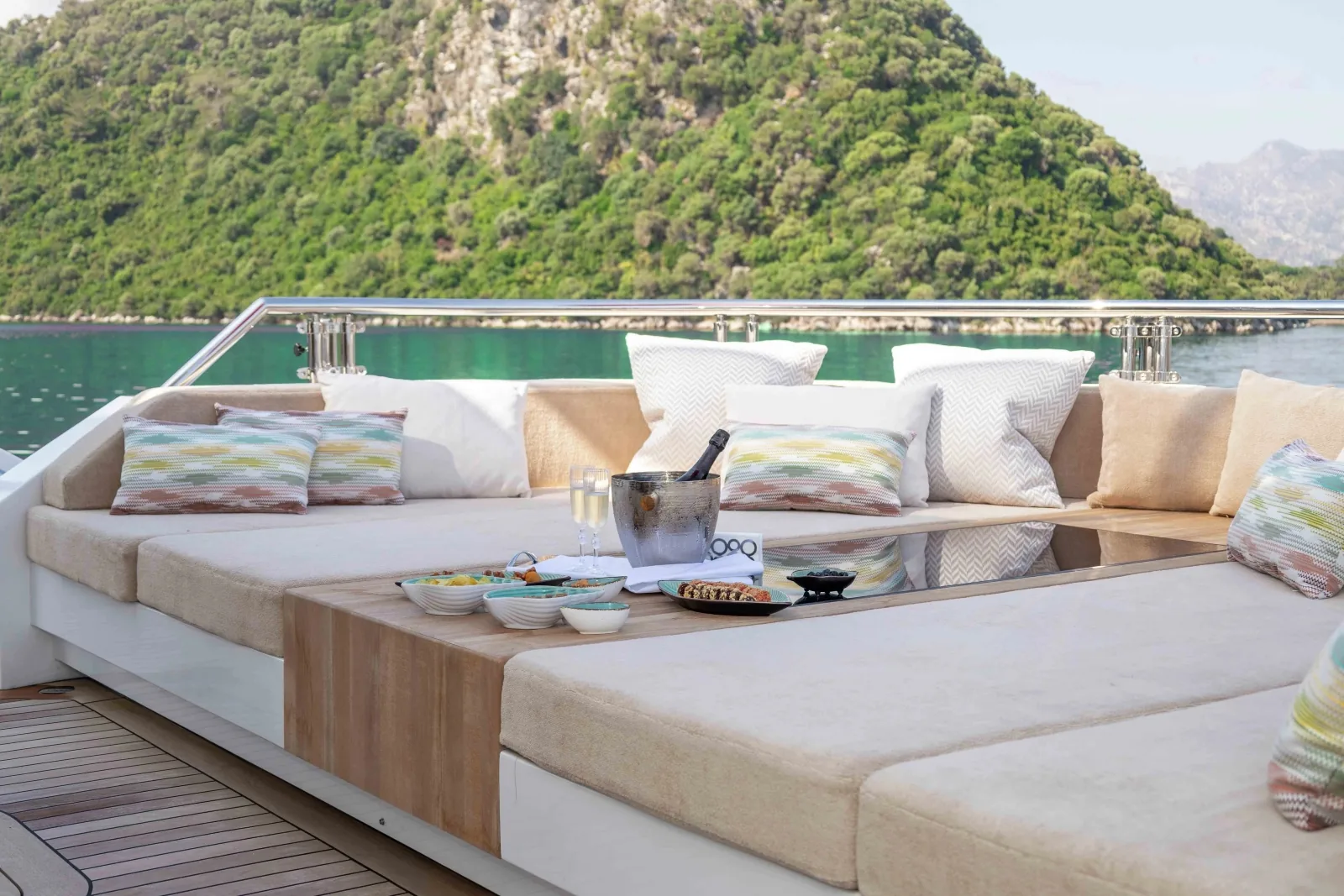 FORTUNA - photo 11 yacht charter Cannes