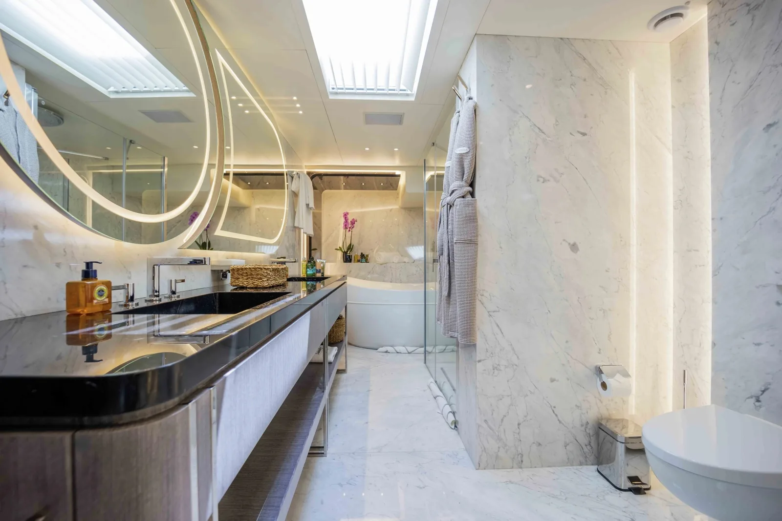 FORTUNA - photo 23 yacht charter Cannes