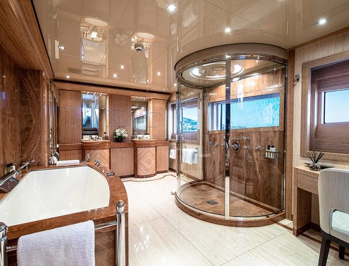 FRIENDSHIP - photo 4, FRIENDSHIP yacht charter