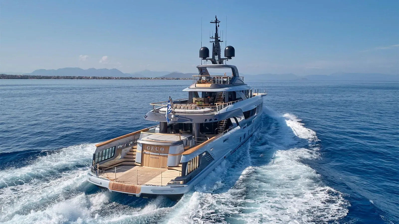 GECO - photo 11 yacht charter Cannes