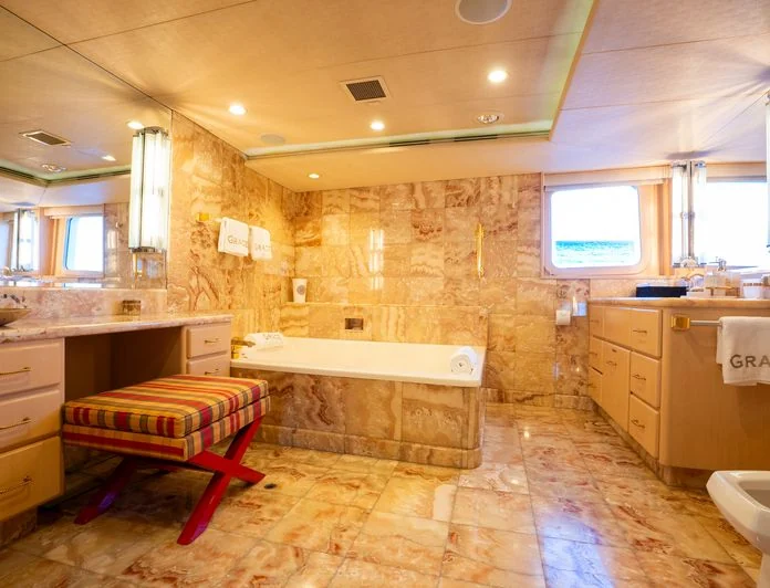 GRACE - photo 8, GRACE yacht charter