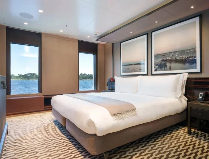 HALO - photo 7, HALO yacht charter