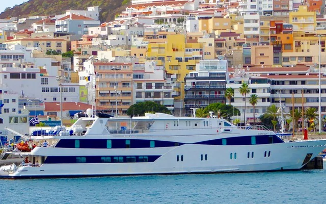 HARMONY V - superyacht for week charter
