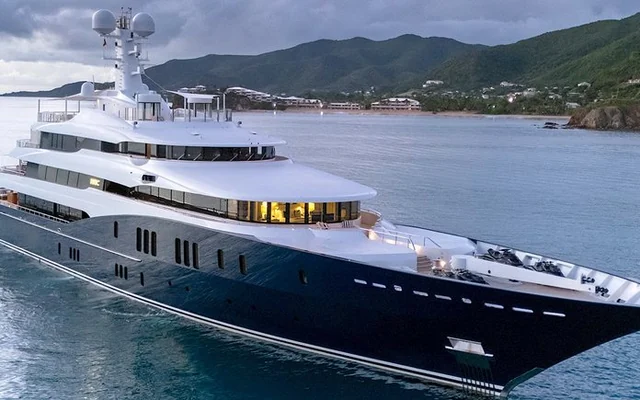 HBC - superyacht for week charter