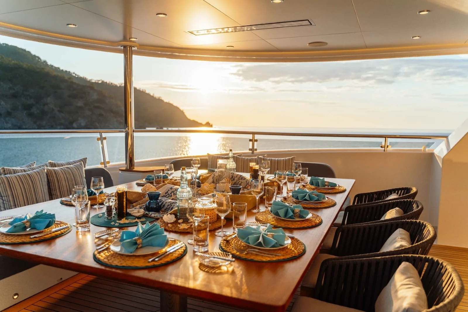 HEEUS - photo 20 yacht charter Cannes