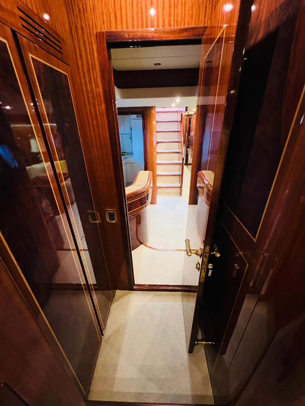 HELIOS - photo 16 yacht charter Cannes