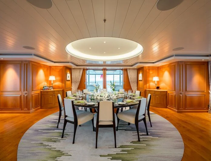 HUNTRESS - photo 4, HUNTRESS yacht charter