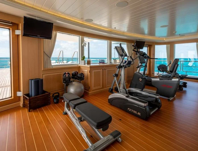 HUNTRESS - photo 7, HUNTRESS yacht charter