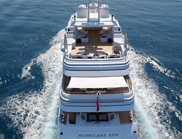 HURRICANE RUN - photo 15, HURRICANE RUN yacht charter