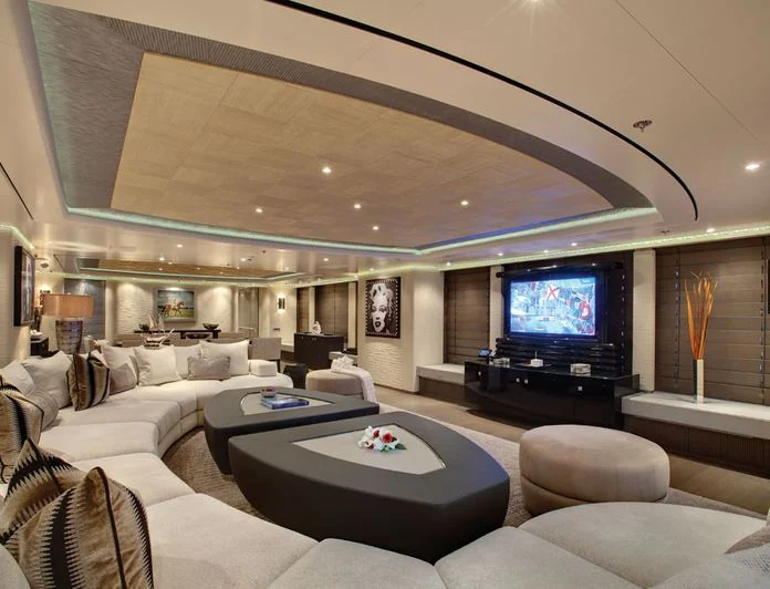 HURRICANE RUN - photo 20, HURRICANE RUN yacht charter