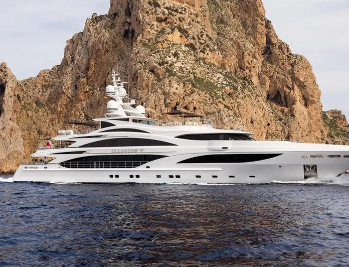 ILLUSION V - photo 1, ILLUSION V yacht charter