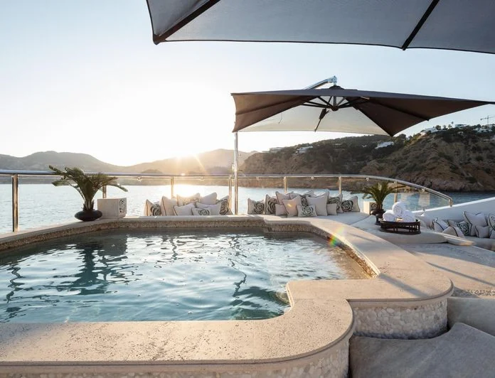 ILLUSION V - photo 12, ILLUSION V yacht charter