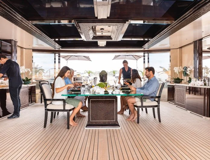 ILLUSION V - photo 13, ILLUSION V yacht charter