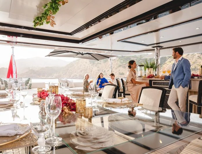 ILLUSION V - photo 14, ILLUSION V yacht charter